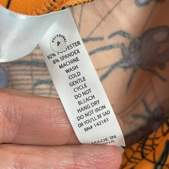 LuLaRoe Orange & Black Spider & Web Halloween Leggings - Size TC2 (18+) - Picture 7 of 7